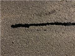 河北機場地下綜合管廊滲漏水部位采用改性瀝青灌縫膠新工藝處理