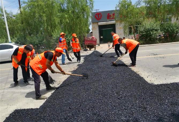 冷補料施工-內蒙古自治區巴彥淖爾市杭錦后旗管理段坑槽修補-202006-003