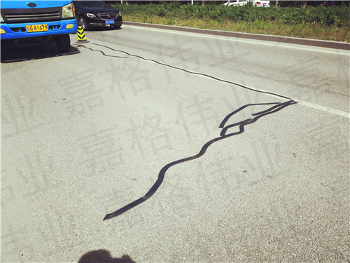 如何選擇質量可靠價格合理的嘉格瀝青路面貼縫帶